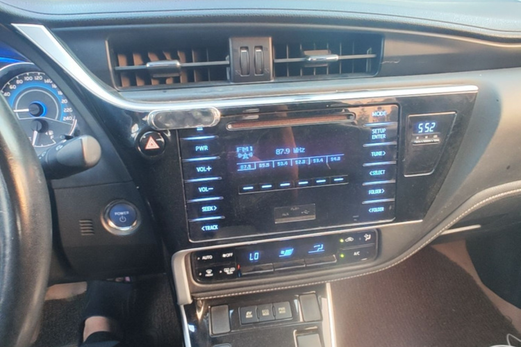 Toyota Corolla 2018 #17 Toyota Corolla 2018 car image #17
