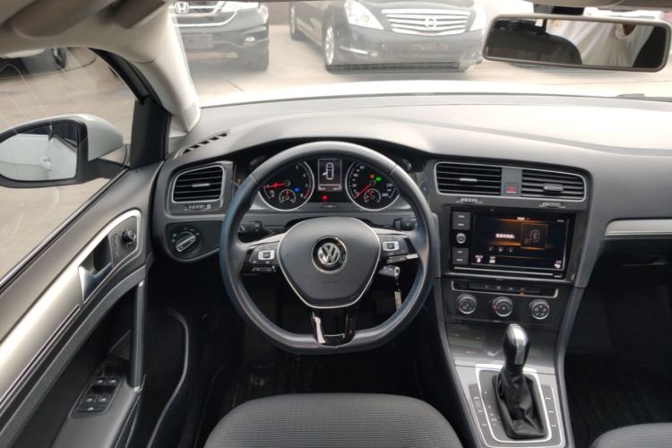 Volkswagen Golf 2019 #11 Volkswagen Golf 2019 car image #11