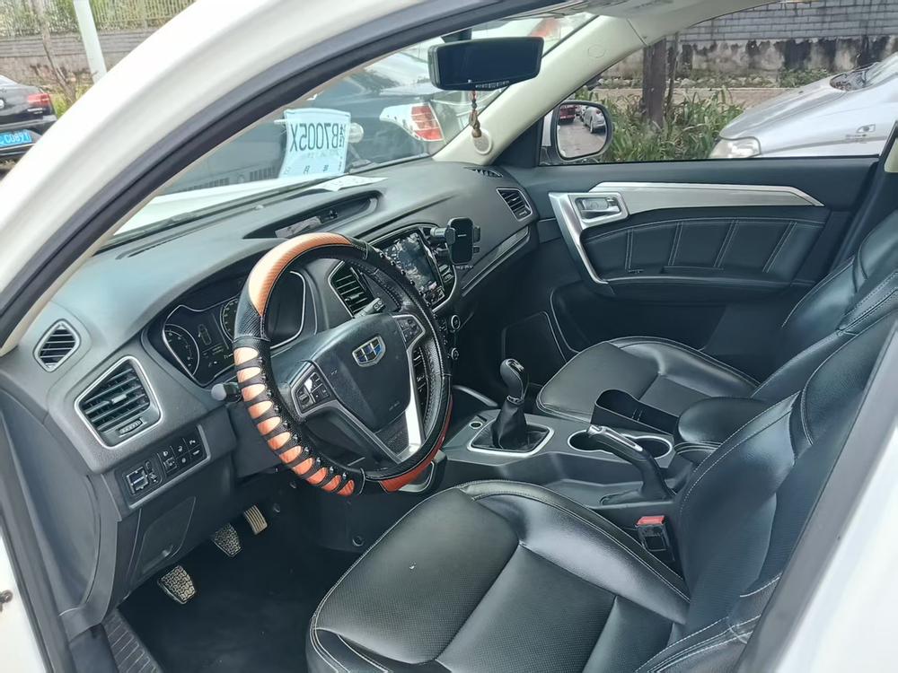 GEELY Vision X6 2017 immagine di auto #8
