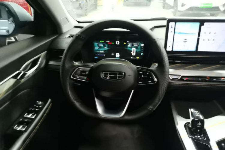 GEELY Emgrand L HiP 2024 صورة سيارة #11
