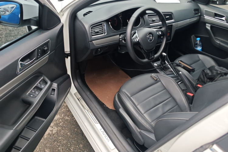 Volkswagen Lavida 2018 #16 Volkswagen Lavida 2018 car image #16