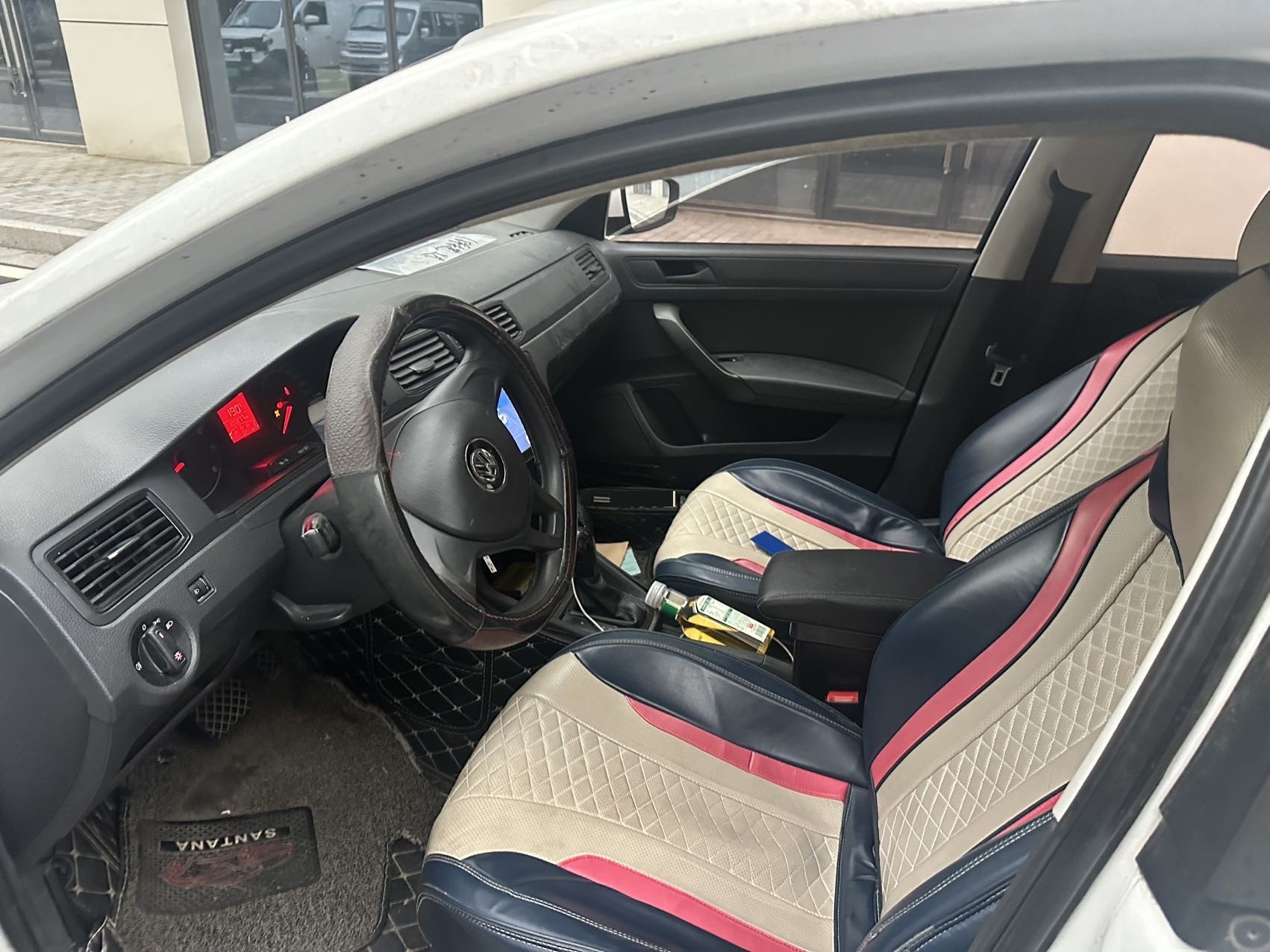 Volkswagen Santana 2018 imagem de carro #3