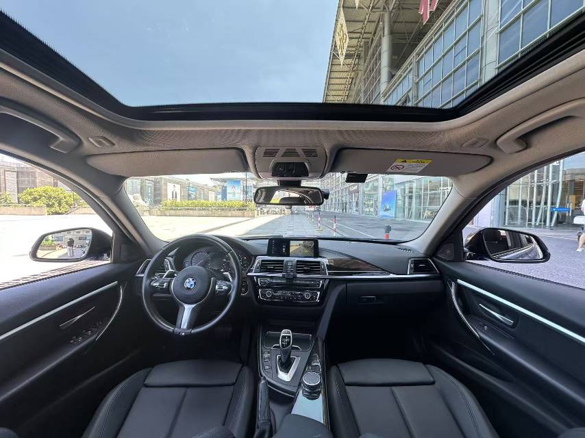 BMW 3 Series 2018 #11 BMW 3 Series 2018 car image #11