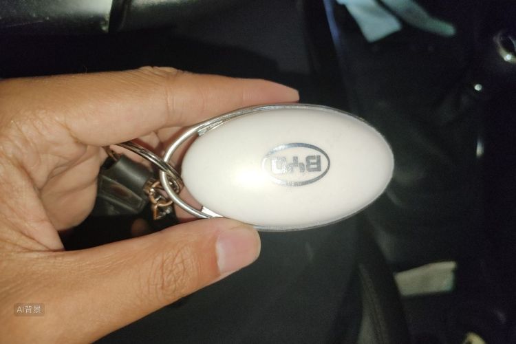 BYD Yuan 2016 #10 BYD Yuan 2016 car image #10