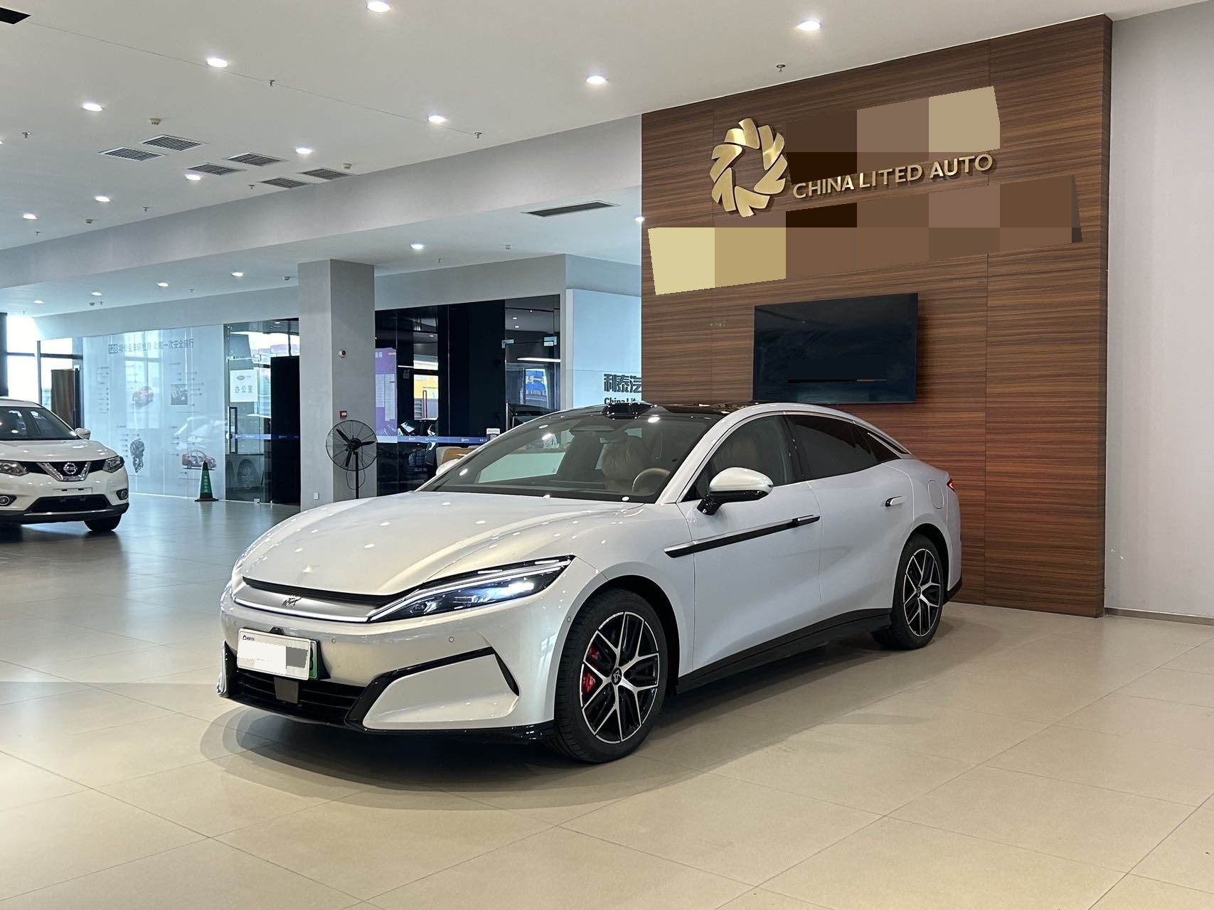 BYD HanL 2025 BYD HanL 2025 car image