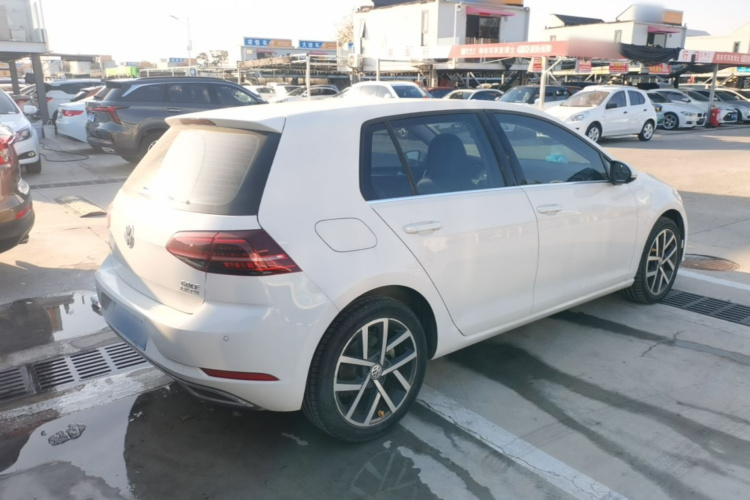 Volkswagen Golf 2018 #7 Volkswagen Golf 2018 car image #7