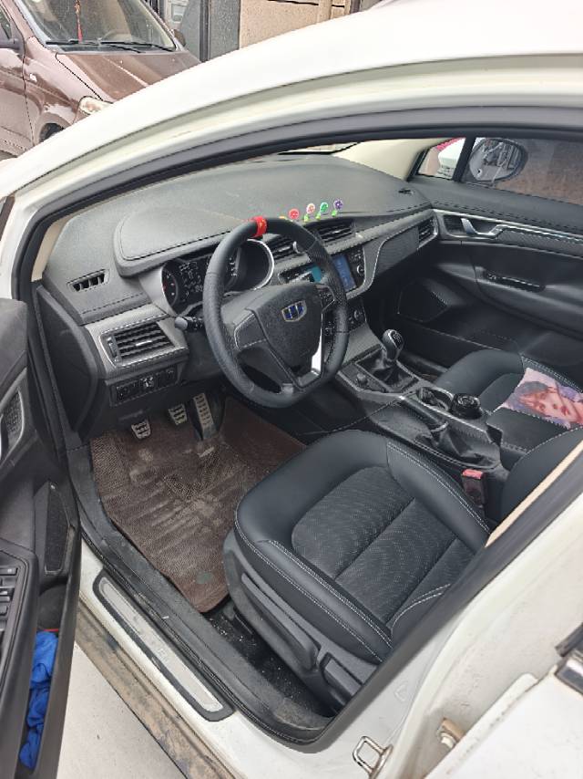 GEELY Emgrand GS 2017 car image #2