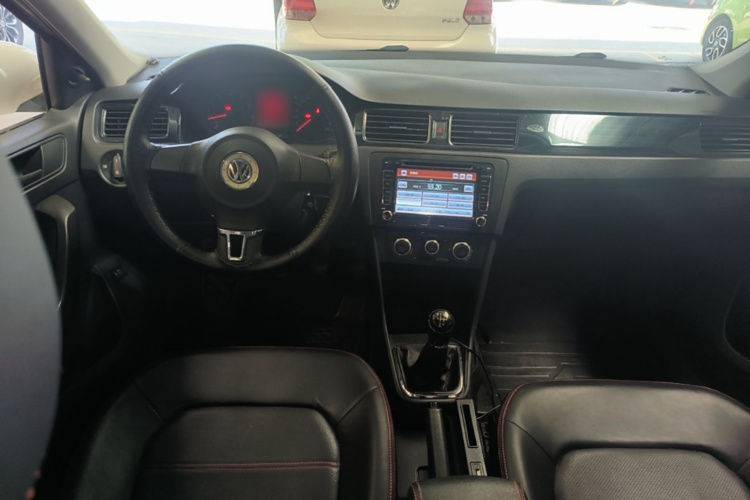 Volkswagen Santana 2016 car image #10
