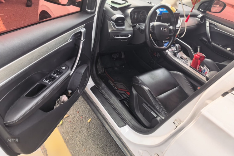 GEELY Coolray 2020 #18 GEELY Coolray 2020 صورة سيارة #18