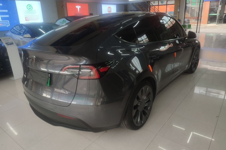 Tesla Model Y 2022 car image #7