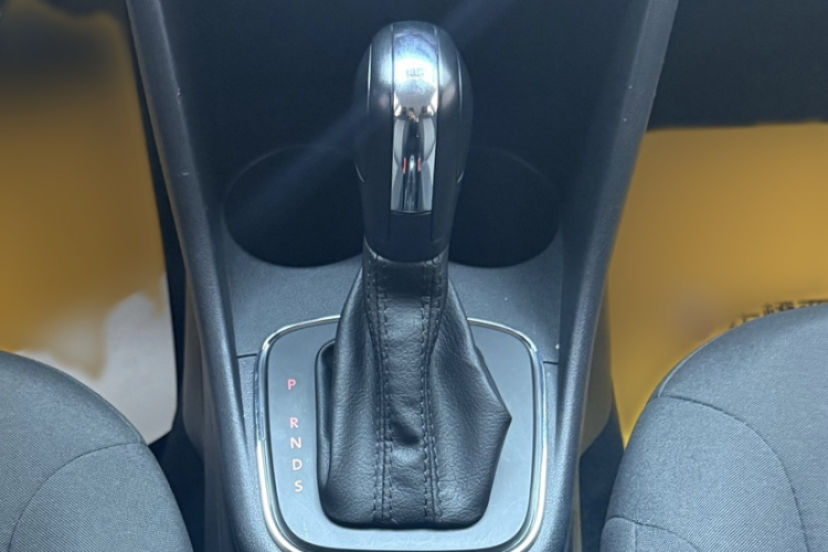 Volkswagen Polo 2017 #17 Volkswagen Polo 2017 car image #17