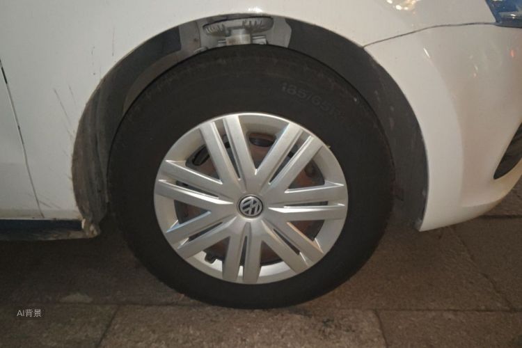 Volkswagen Polo 2016 car image #9