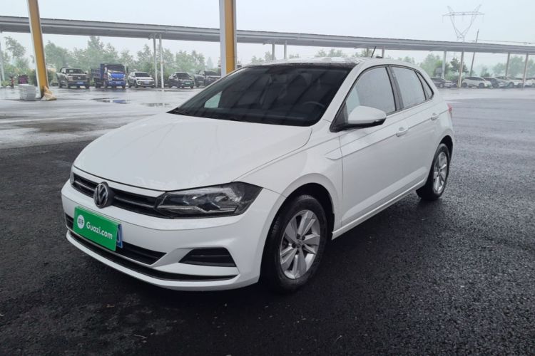 Volkswagen Polo 2020 car image #2