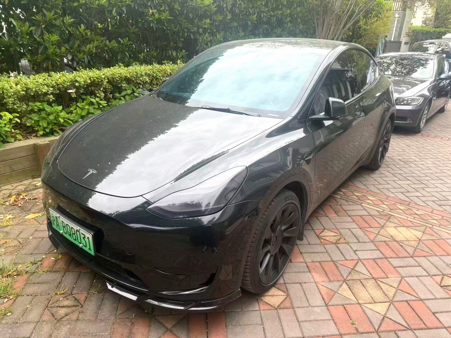 Tesla Model Y 2023 Tesla Model Y 2023 car image
