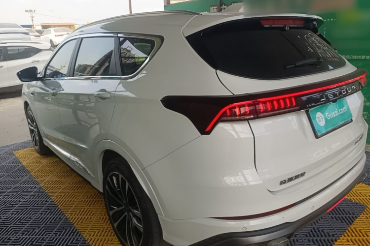 Jetour X70 PLUS 2022 #5 Jetour X70 PLUS 2022 car image #5