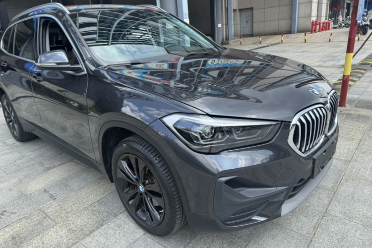 BMW X1 2021 #3 BMW X1 2021 car image #3