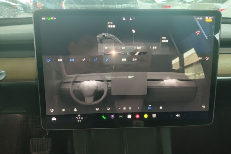Tesla Model Y 2023 #17 Tesla Model Y 2023 car image #17