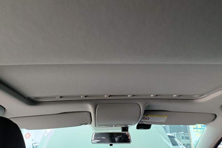 Volkswagen Polo 2017 car image #18