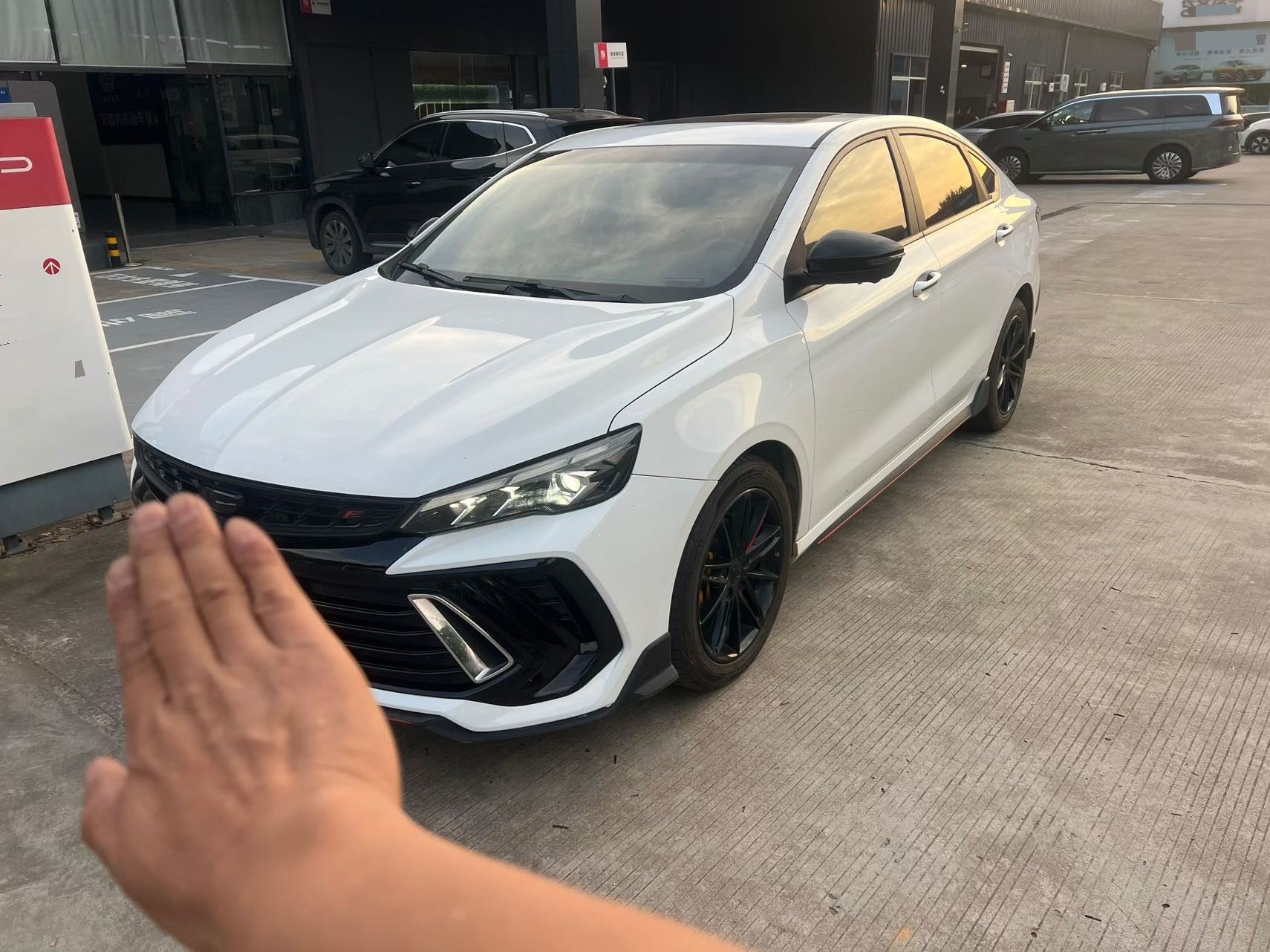 GEELY Binray 2022 GEELY Binray 2022 car image