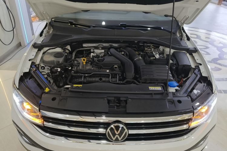 Volkswagen Bora 2023 car image #20