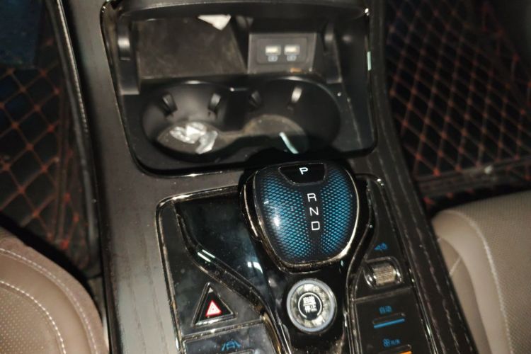 BYD Han 2021 immagine di auto #14