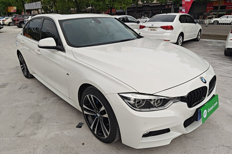 BMW 3 Series 2019 #4 BMW 3 Series 2019 car image #4