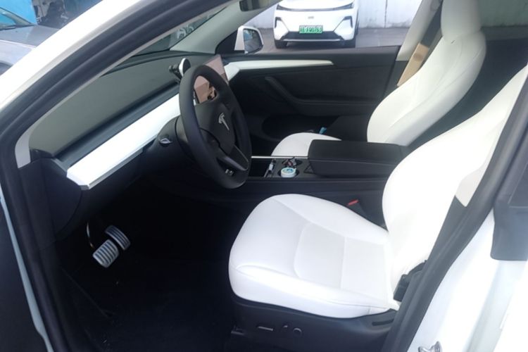 Tesla Model Y 2023 #15 Tesla Model Y 2023 car image #15