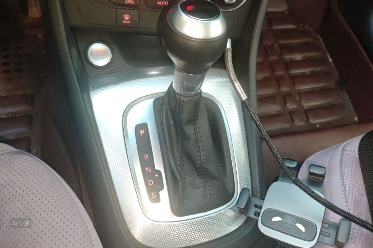 Audi Q3 2019 #16 Audi Q3 2019 car image #16
