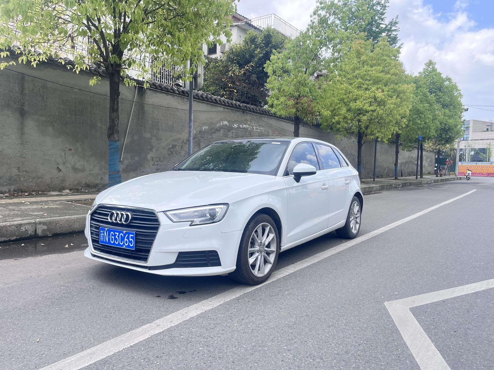 2018 2018 car image