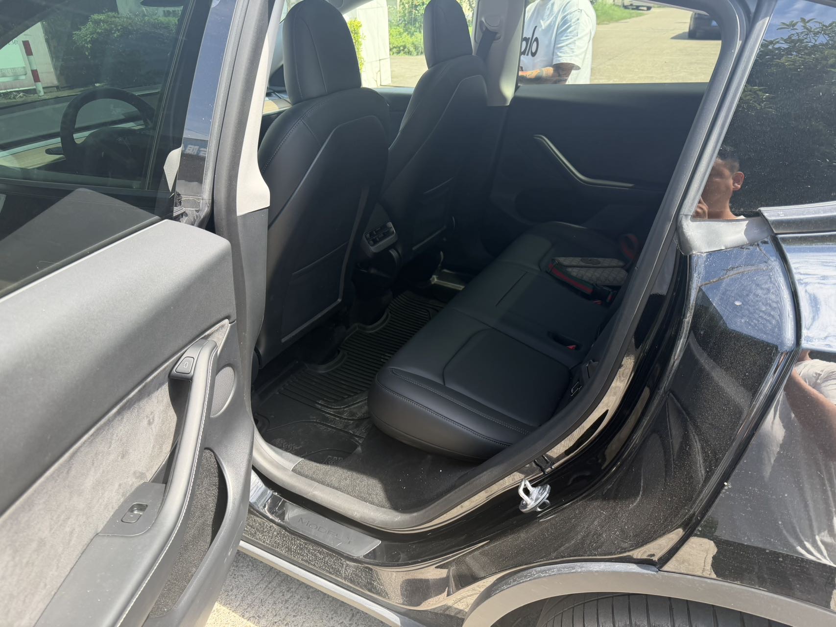 Tesla Model Y 2022 car image #5