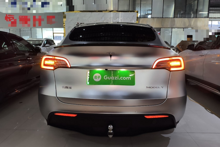 Tesla Model Y 2021 #6 Tesla Model Y 2021 car image #6