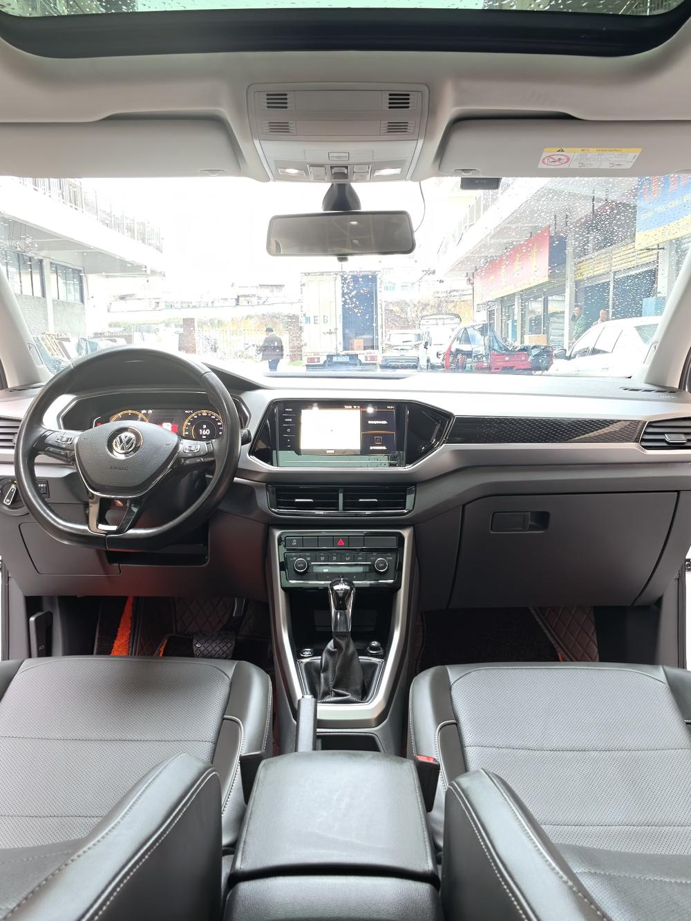 Volkswagen T-Cross 2020 #8 Volkswagen T-Cross 2020 car image #8
