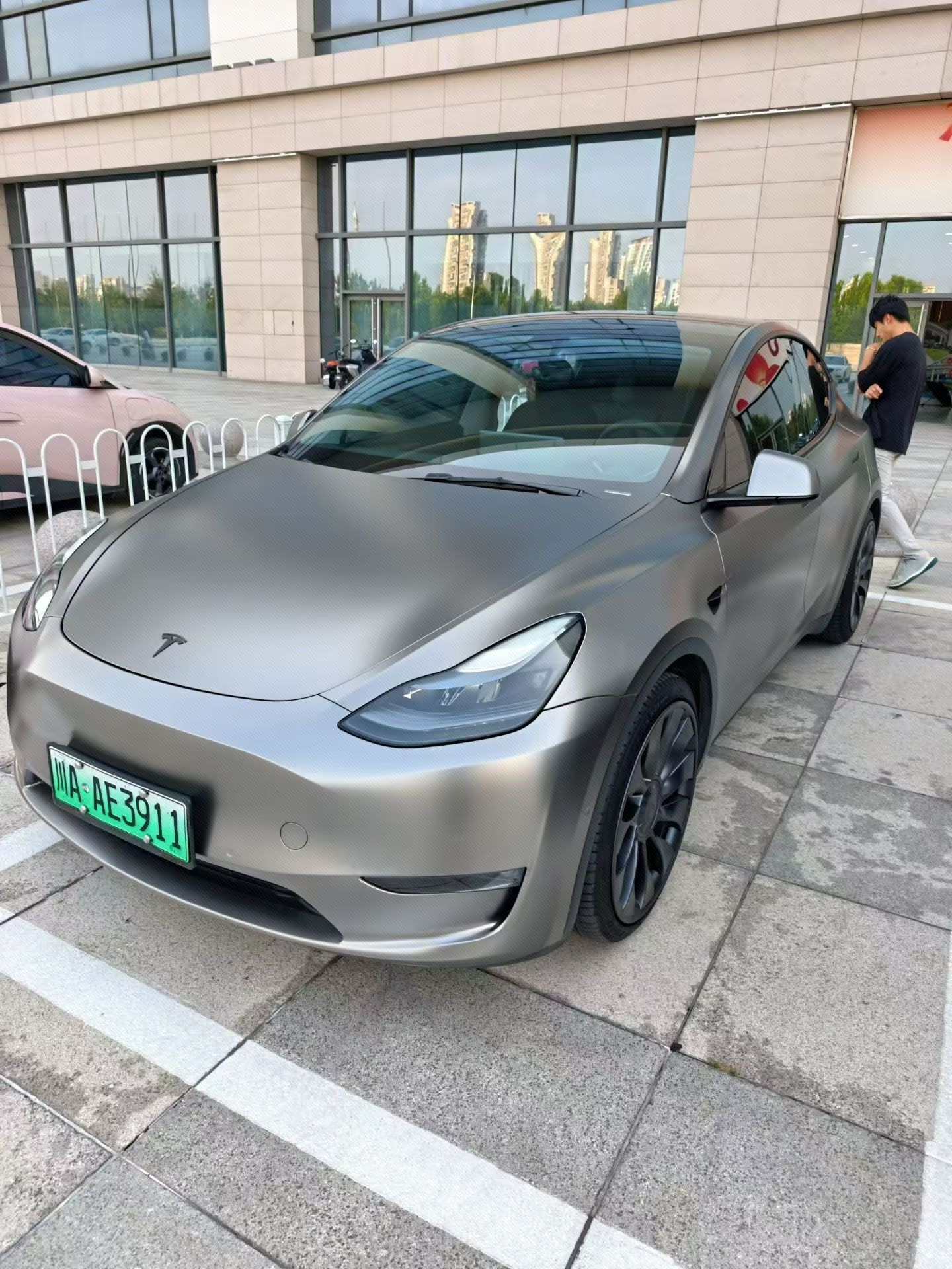 Tesla Model Y 2022 Tesla Model Y 2022 car image