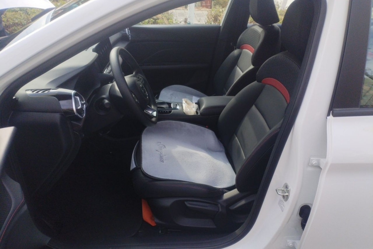 MG 5 2026 imagem de carro #15