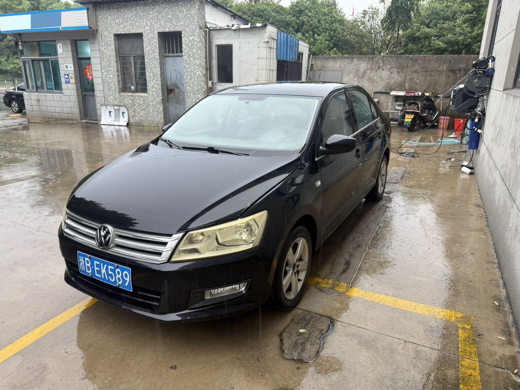 Volkswagen Santana 2016 car image 