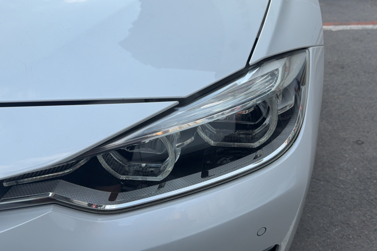 BMW 3 Series 2019 car image #4