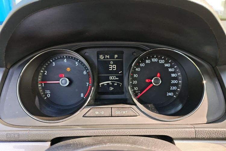 Volkswagen Lavida 2018 car image #13