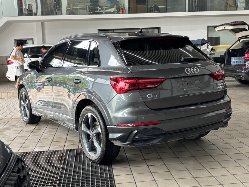 Audi Q3 2022 #16 Audi Q3 2022 car image #16