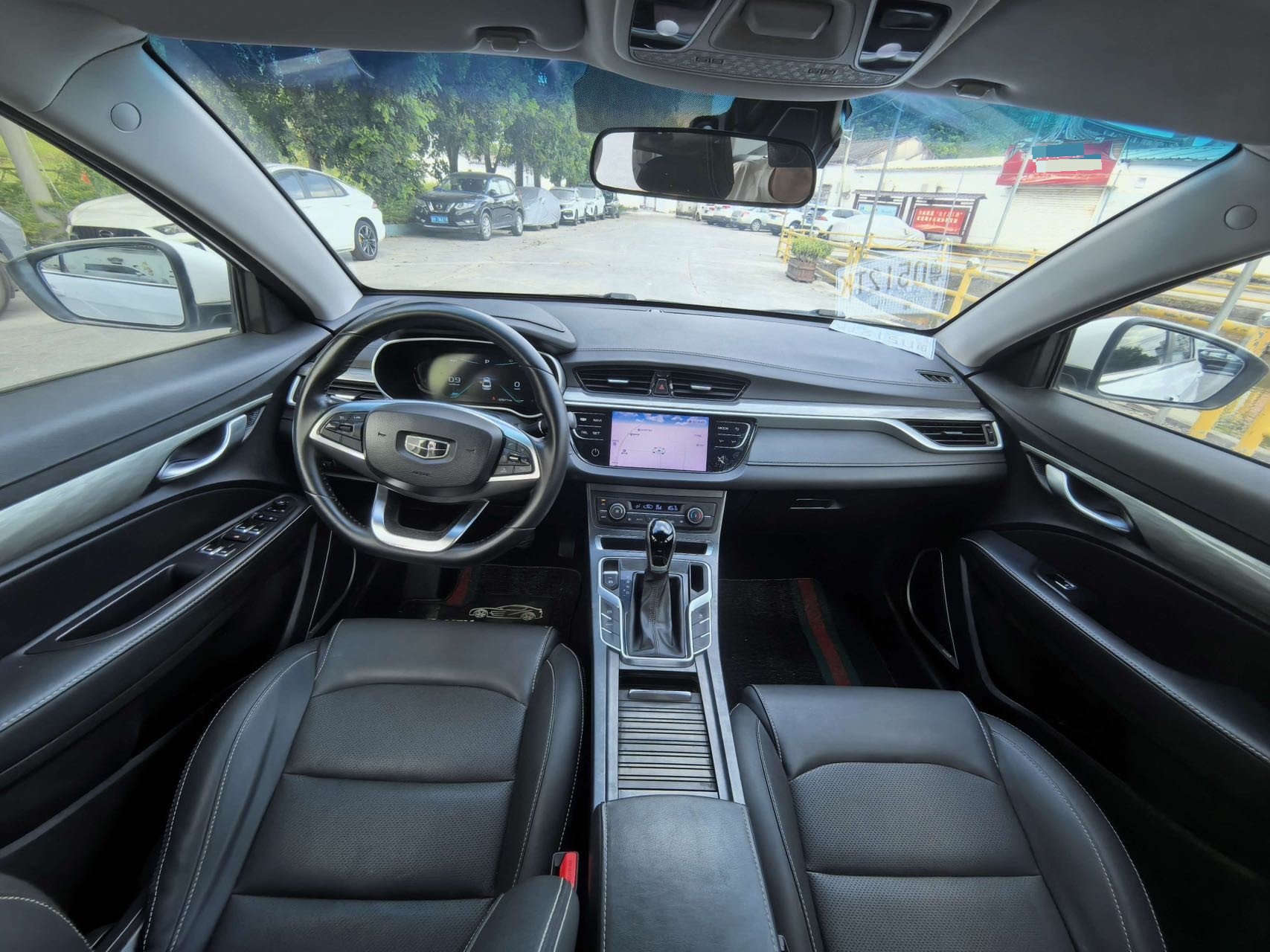 GEELY Emgrand 2019 صورة سيارة #6