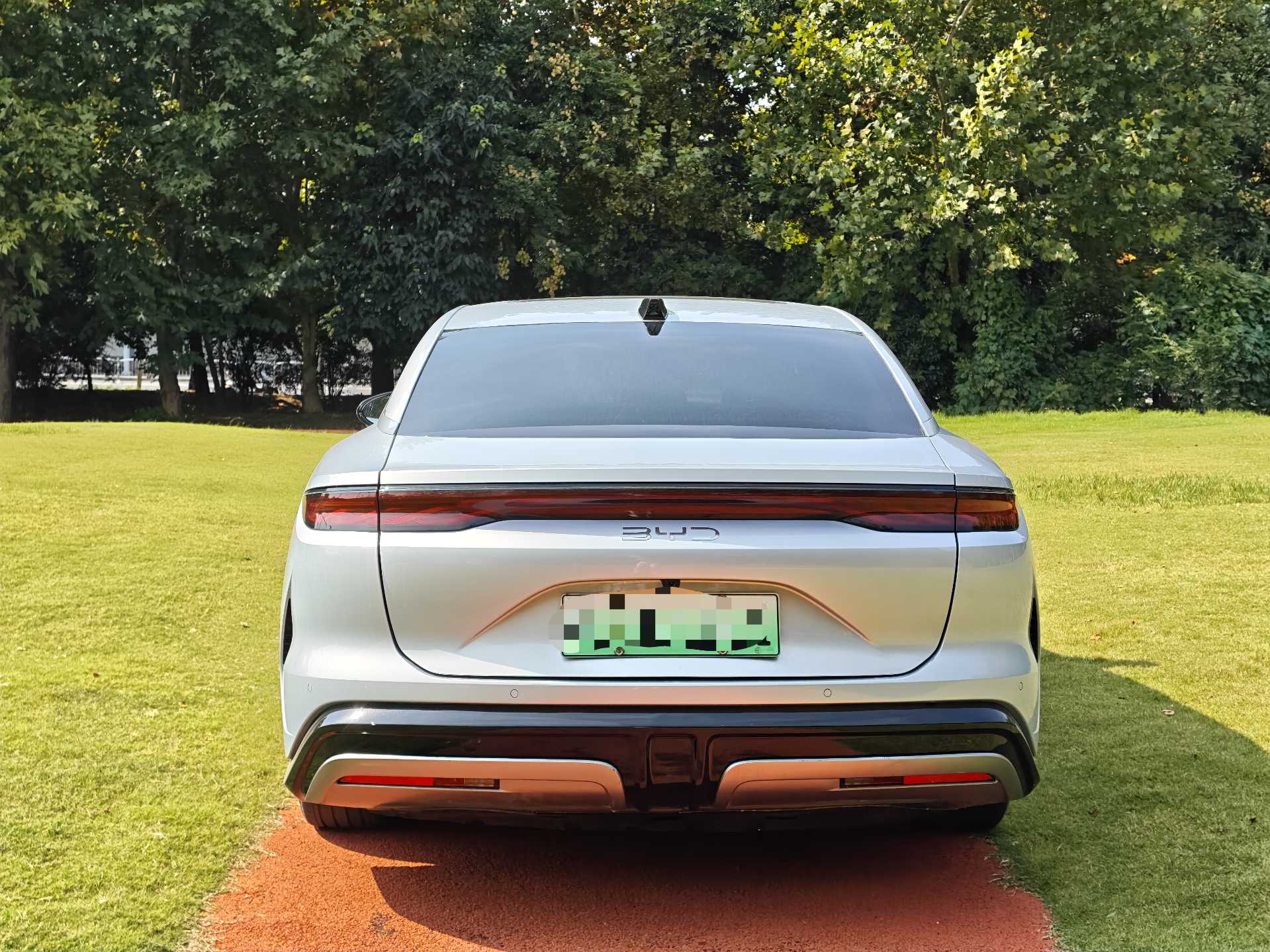 BYD HanL 2025 immagine di auto #5