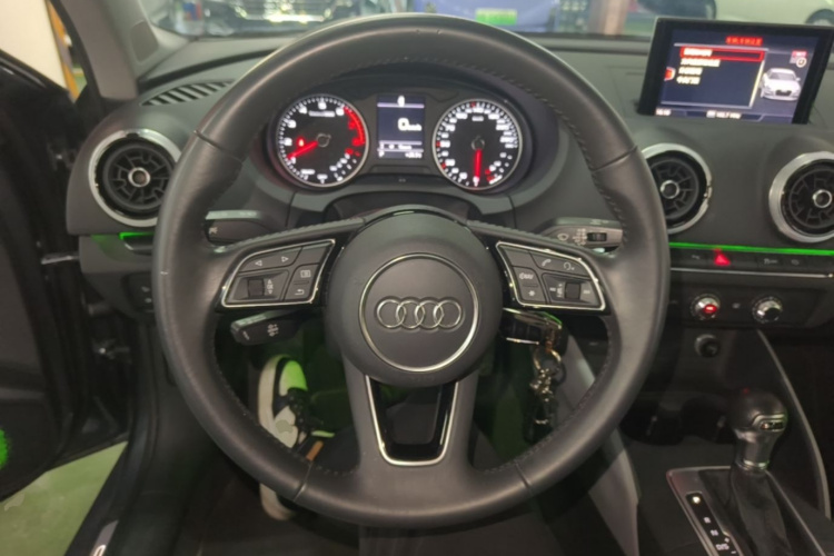 Audi A3 2020 immagine di auto #11