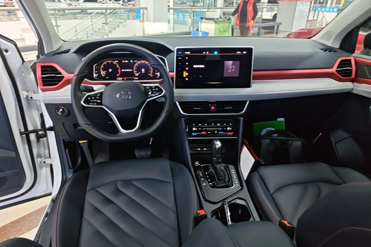 Volkswagen Tharu 2023 car image #10