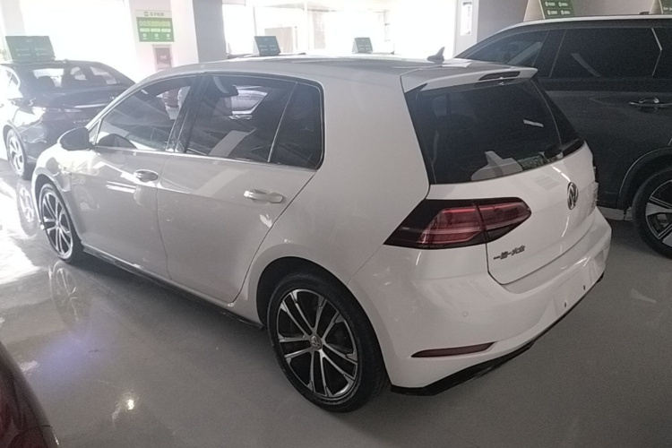 Volkswagen Golf 2020 #5 Volkswagen Golf 2020 car image #5