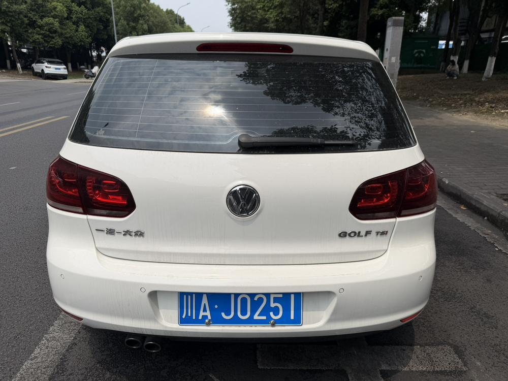 Volkswagen Golf 2013 car image #6