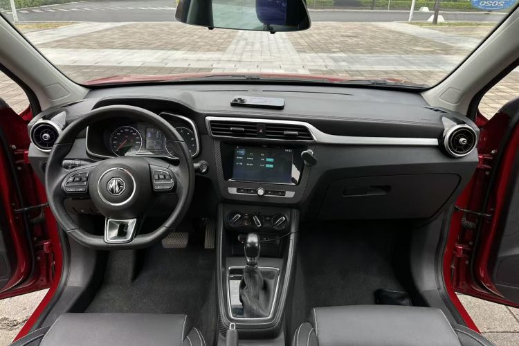 MG ZS 2017 #15 MG ZS 2017 car image #15