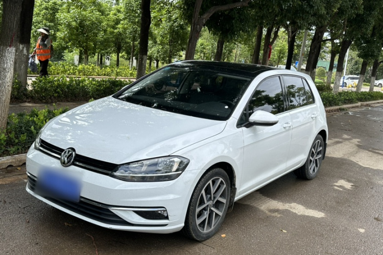 Volkswagen Golf 2020 #5 Volkswagen Golf 2020 car image #5