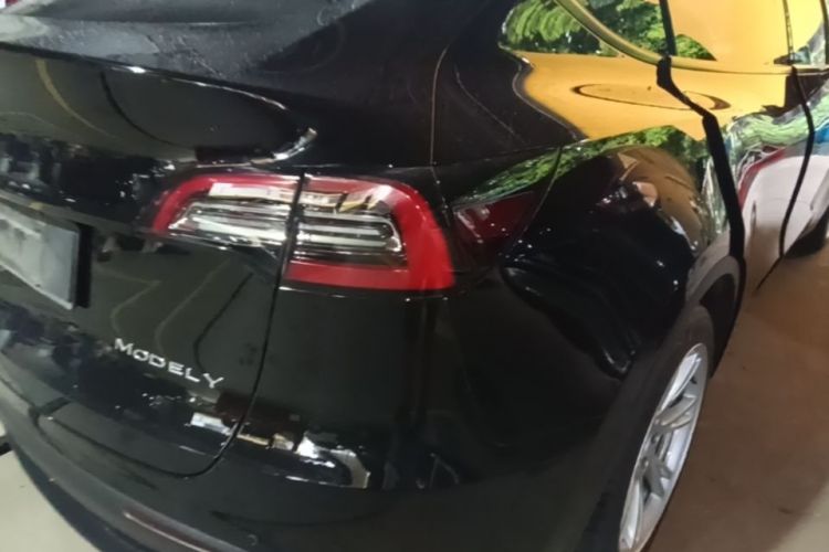 Tesla Model Y 2022 #8 Tesla Model Y 2022 car image #8