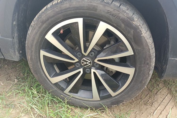 Volkswagen Tharu 2021 car image #9