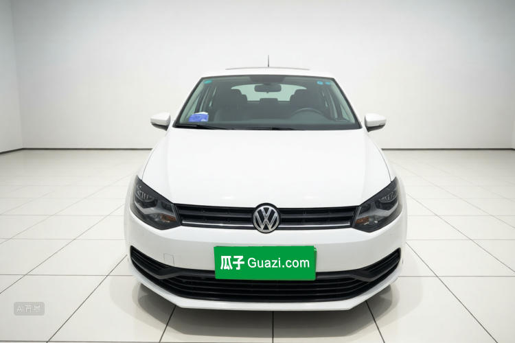 Volkswagen Polo 2015 car image #3