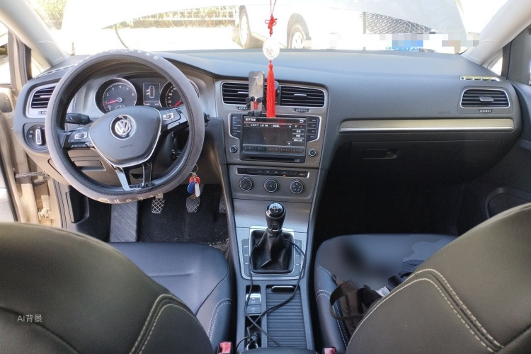 Volkswagen Golf 2014 car image #11